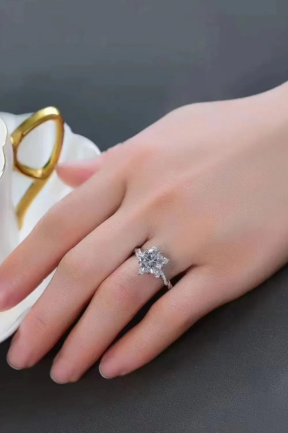3 Carat Moissanite Twisted Ring Moissanite - Tophatter Daily Deals