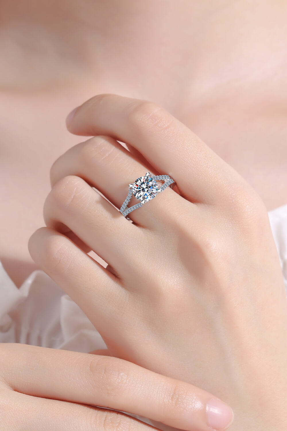 Stylish Moissanite Sterling Silver Ring Moissanite - Tophatter Daily Deals