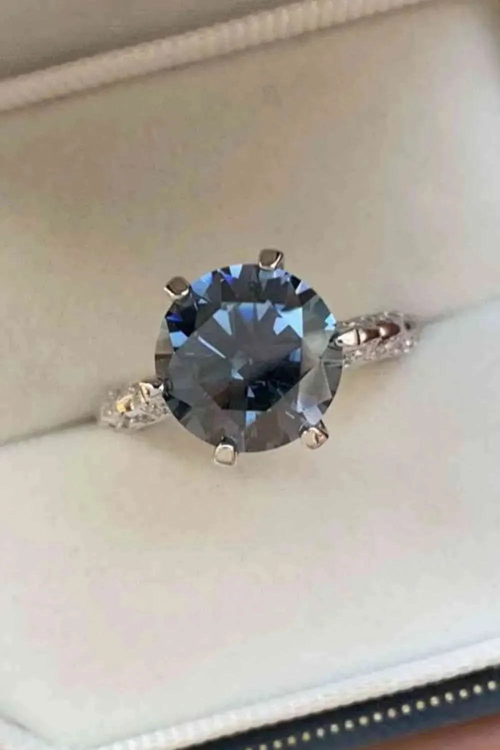5 Carat Moissanite 925 Sterling Silver Ring Moissanite - Tophatter Daily Deals