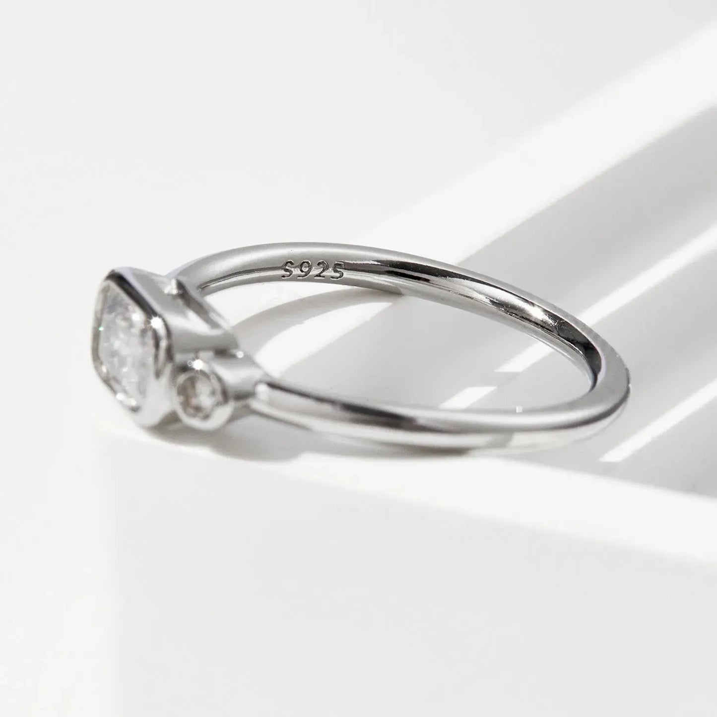 925 Sterling Silver Geometric Zircon Ring Rings - Tophatter Daily Deals