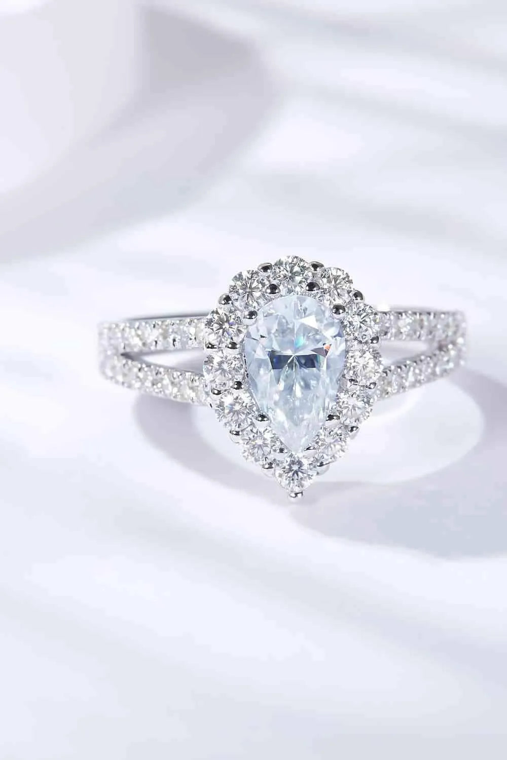 1 Carat Moissanite Teardrop Split Shank Ring Silver Moissanite - Tophatter Daily Deals