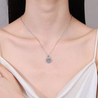 1 Carat Moissanite 925 Sterling Silver Necklace Moissanite - Tophatter Daily Deals