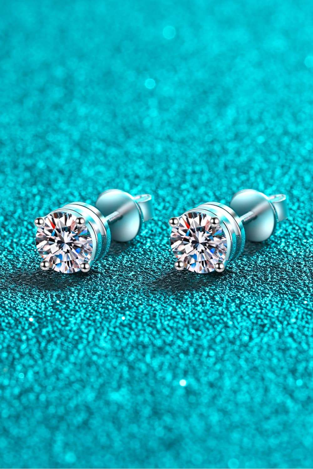 2 Carat Moissanite Rhodium-Plated Stud Earrings Moissanite - Tophatter Daily Deals