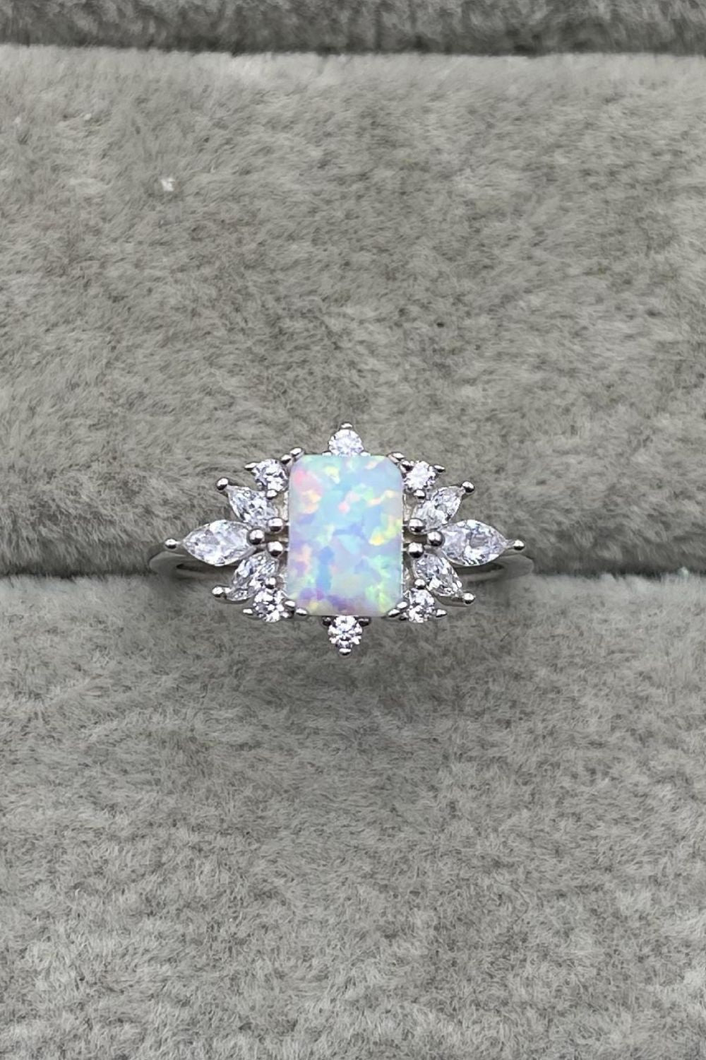 925 Sterling Silver Zircon and Opal Ring - Tophatter Shopping Deals - Electronics, Jewelry, Auction, App, Bidding, Gadgets, Fashion