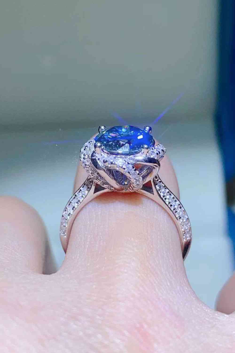 2 Carat Cobalt Blue Moissanite 925 Sterling Silver Ring Moissanite - Tophatter Daily Deals