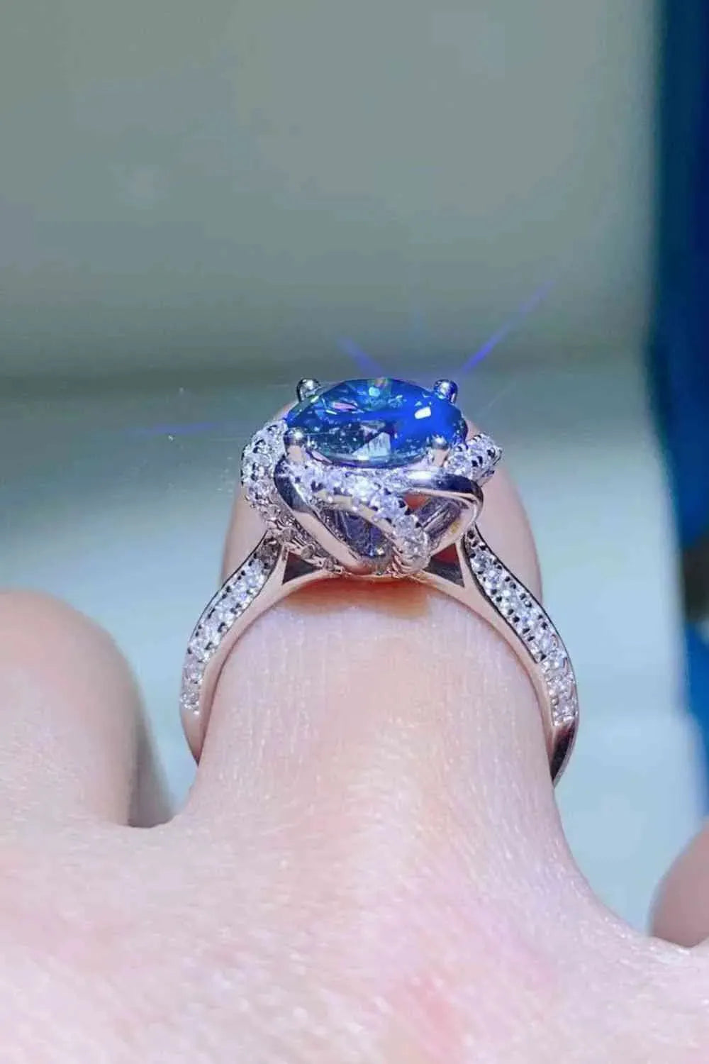 2 Carat Cobalt Blue Moissanite 925 Sterling Silver Ring Moissanite - Tophatter Daily Deals