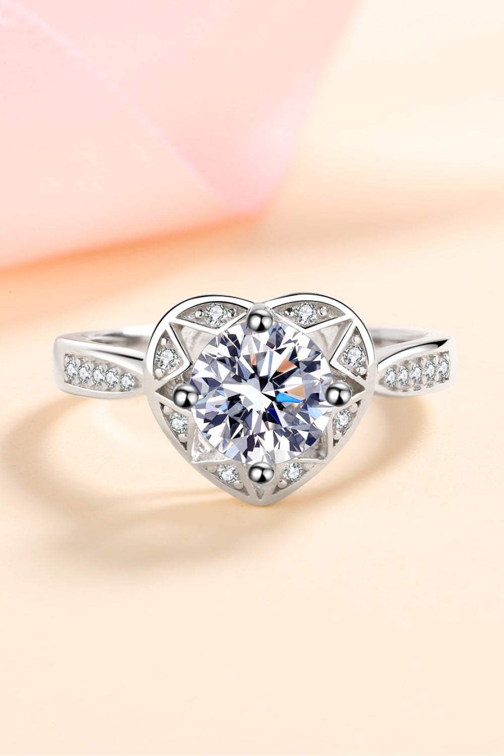 Moissanite Heart Ring Moissanite - Tophatter Daily Deals