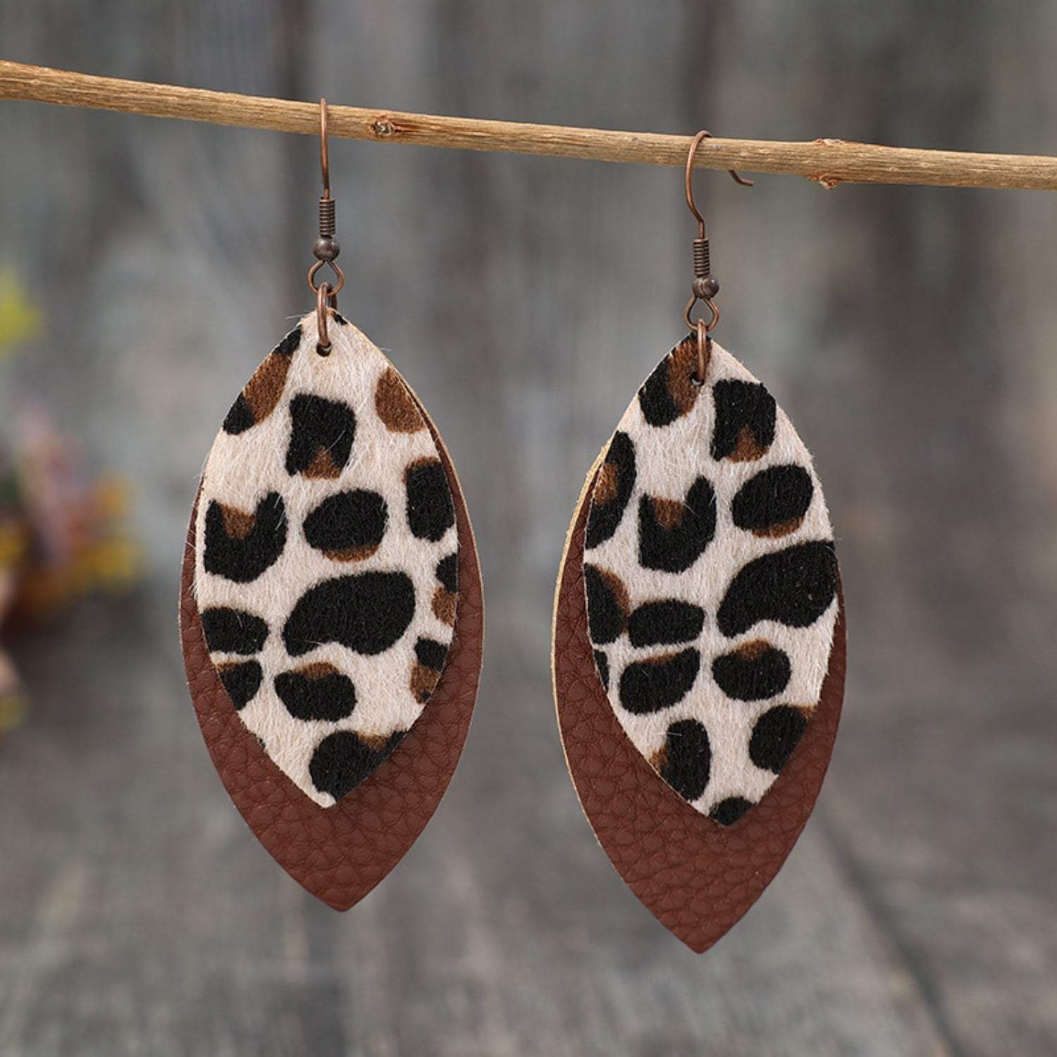 Leaf Shape Leather Dangle Earrings Chestnut One Size Earrings - Tophatter Daily Deals