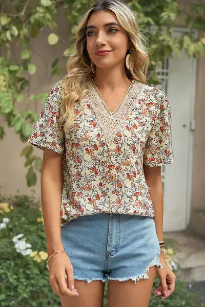 Floral V-Neck Short Sleeve T-Shirt Women's T-Shirts - Tophatter Daily Deals