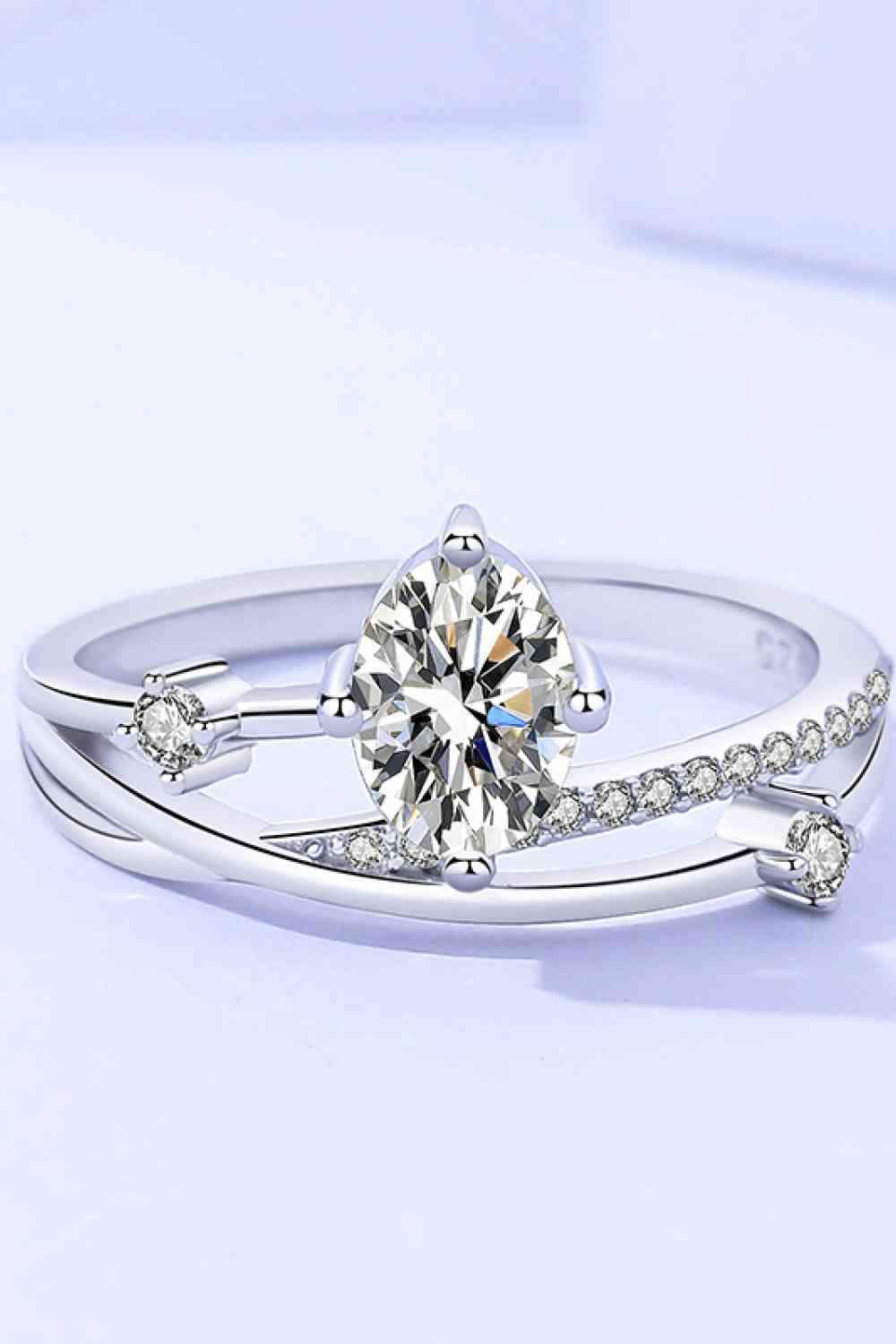 Moissanite Crisscross Ring Moissanite - Tophatter Daily Deals