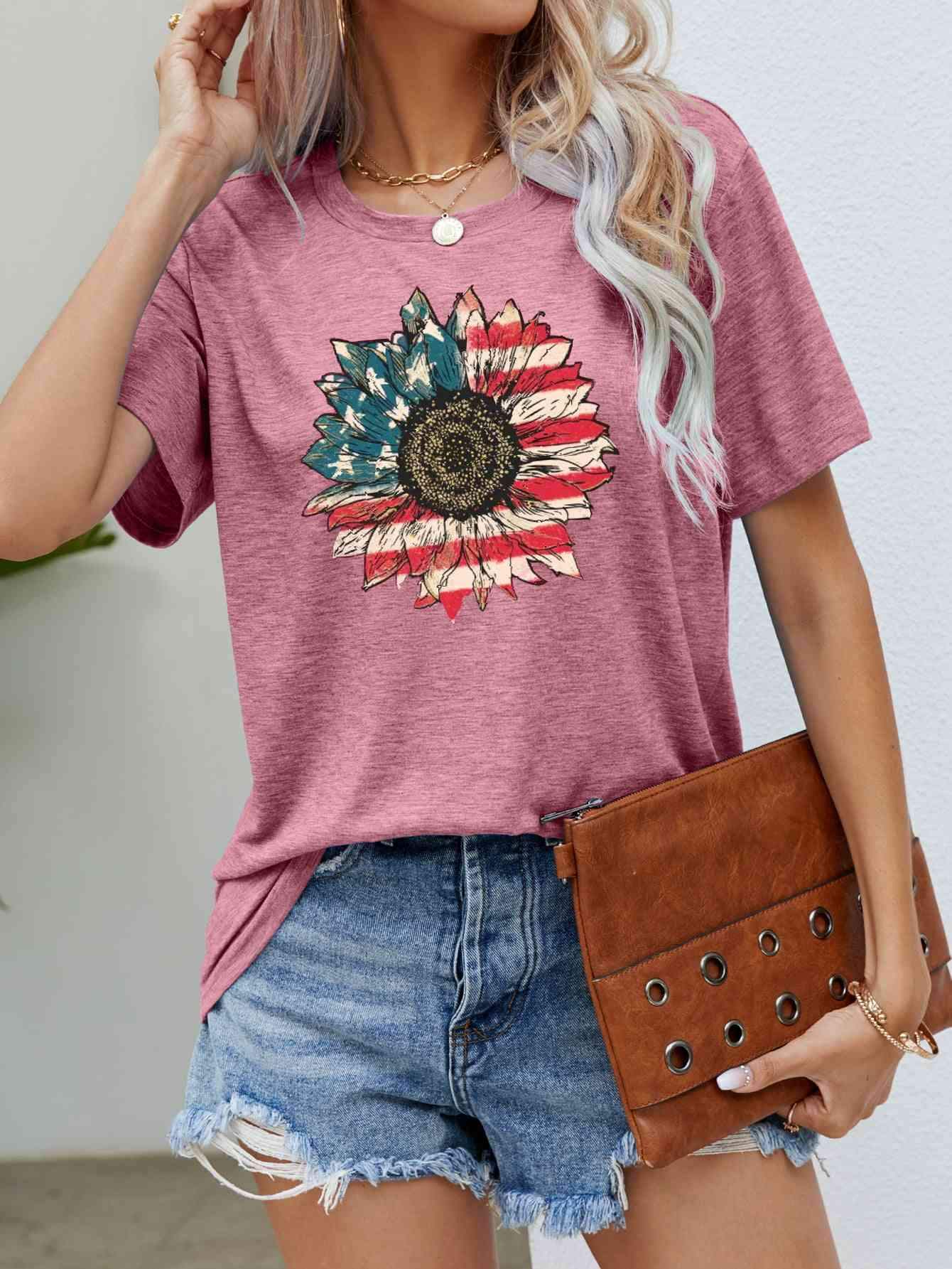 US Flag Flower Graphic Tee Dusty Pink Women's T-Shirts - Tophatter Daily Deals