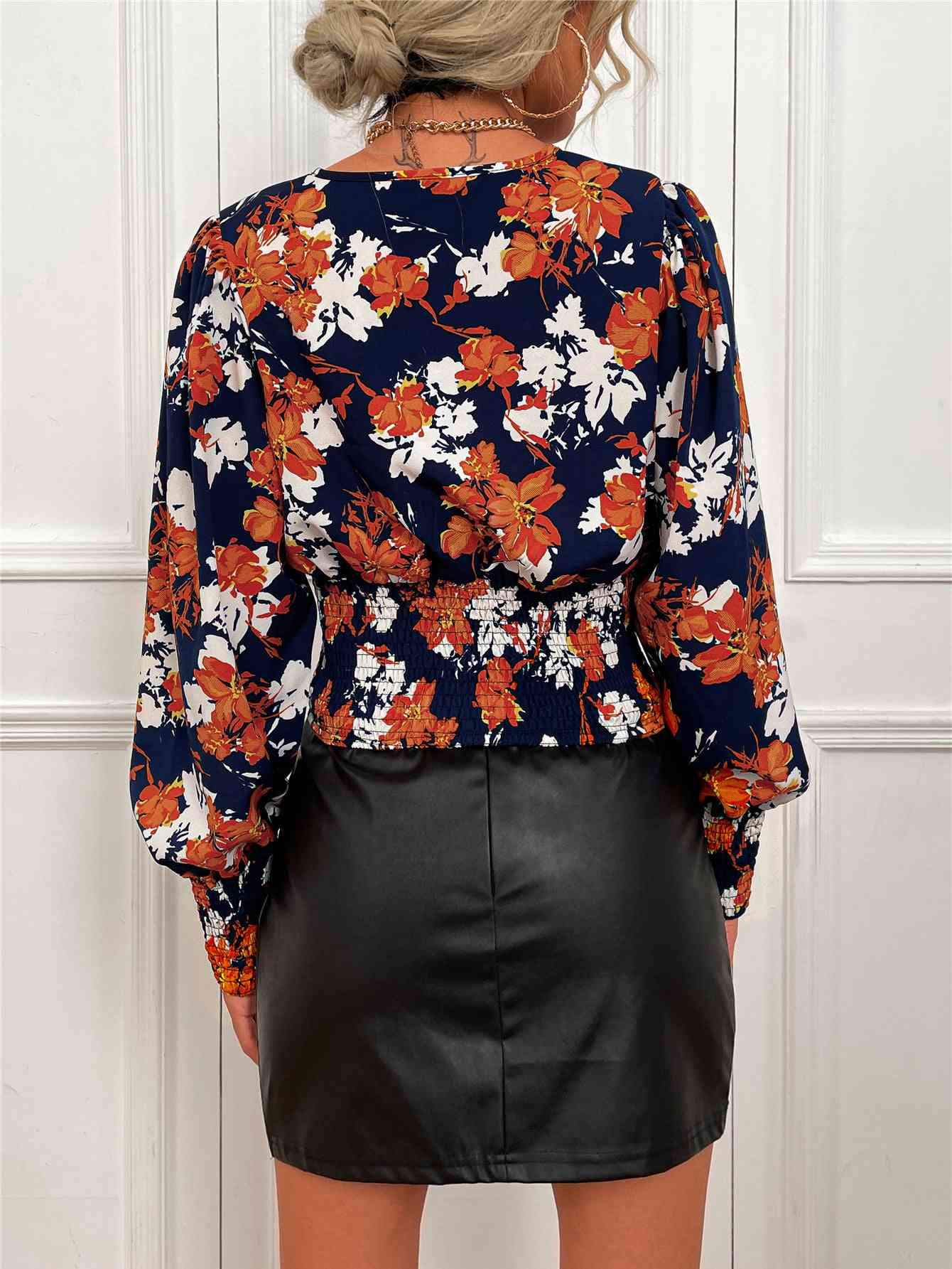 Smocked Floral Print V-Neck Lantern Sleeve Blouse Blouses - Tophatter Daily Deals