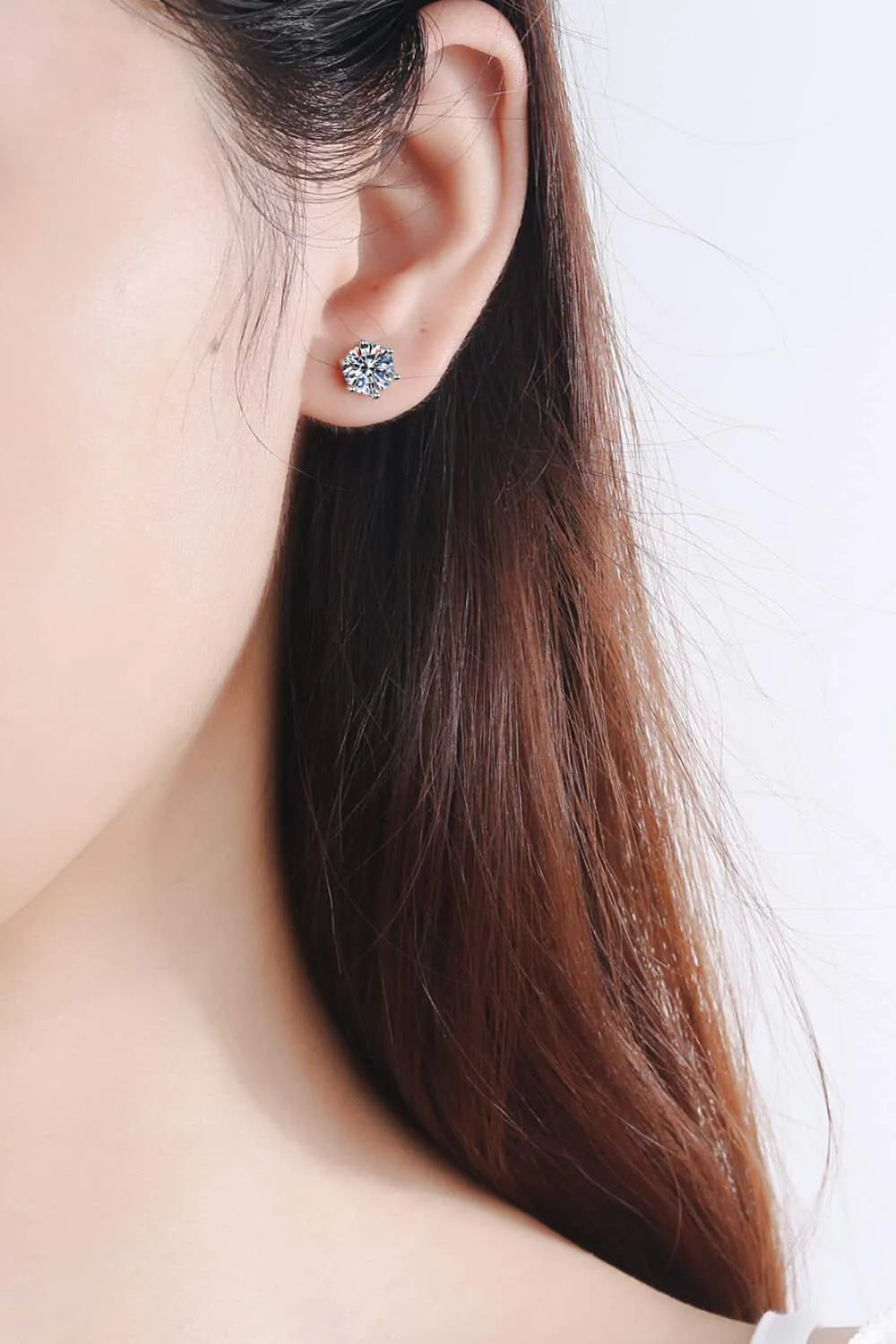 925 Sterling Silver 6-Prong 2 Carat Moissanite Stud Earrings Moissanite - Tophatter Daily Deals