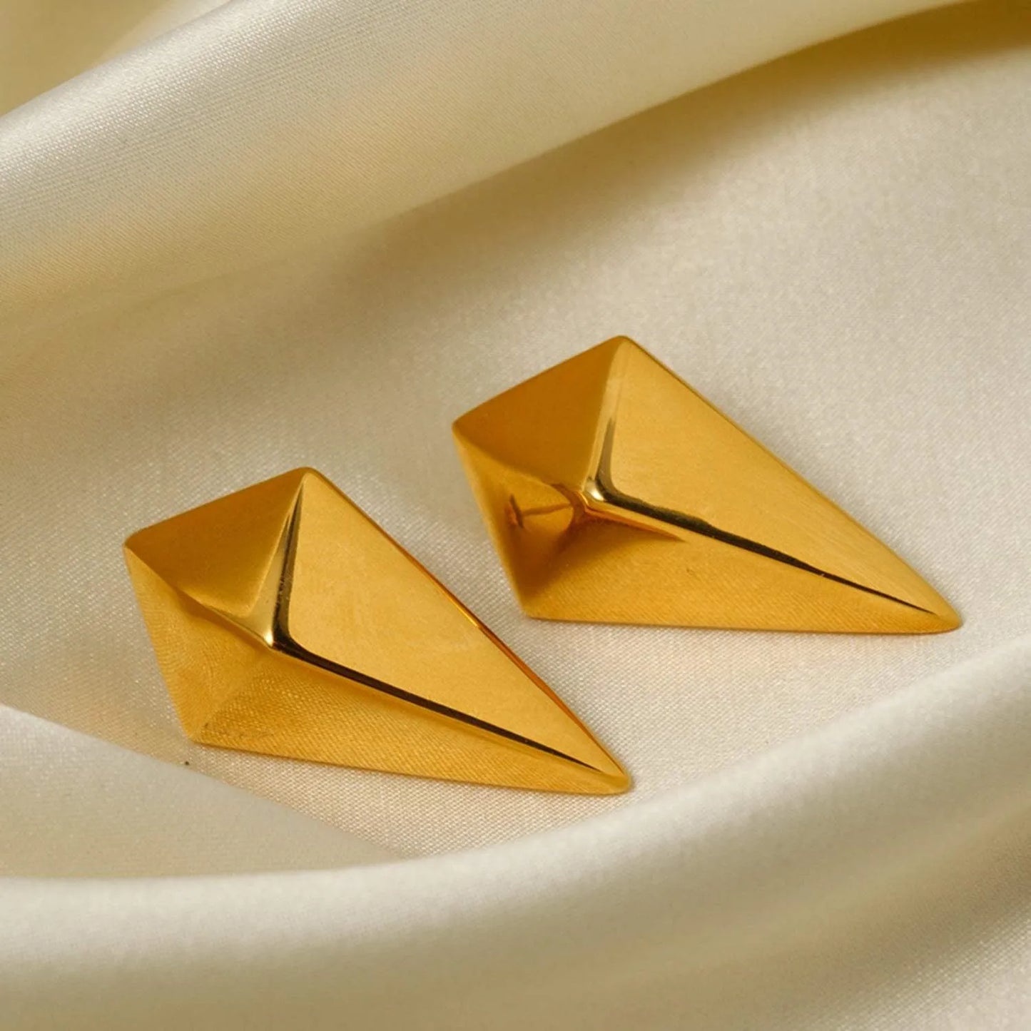 Stainless Steel 18K Gold-Plated Geometric Earrings Earrings - Tophatter Daily Deals