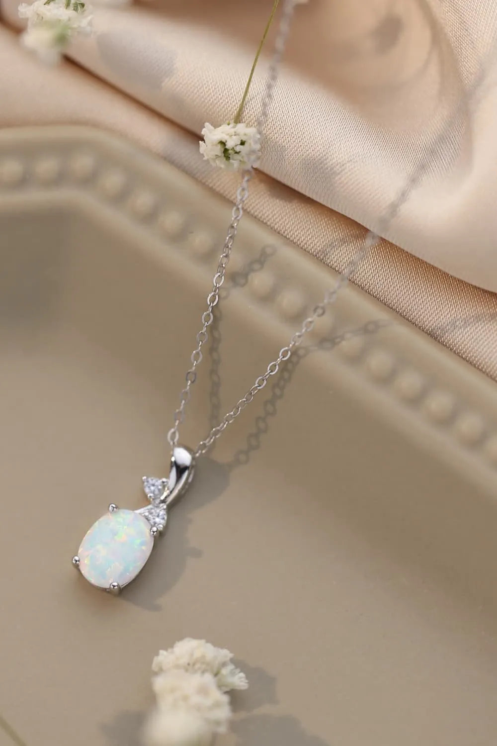 Opal Oval Pendant Chain Necklace Opal - Tophatter Daily Deals