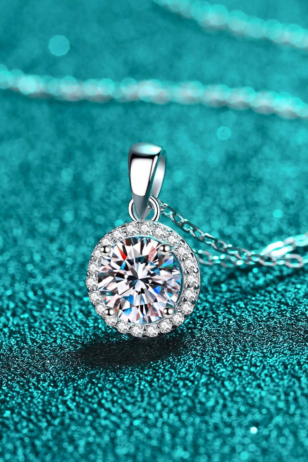 Adored Chance to Charm 1 Carat Moissanite Round Pendant Chain Necklace Moissanite - Tophatter Daily Deals