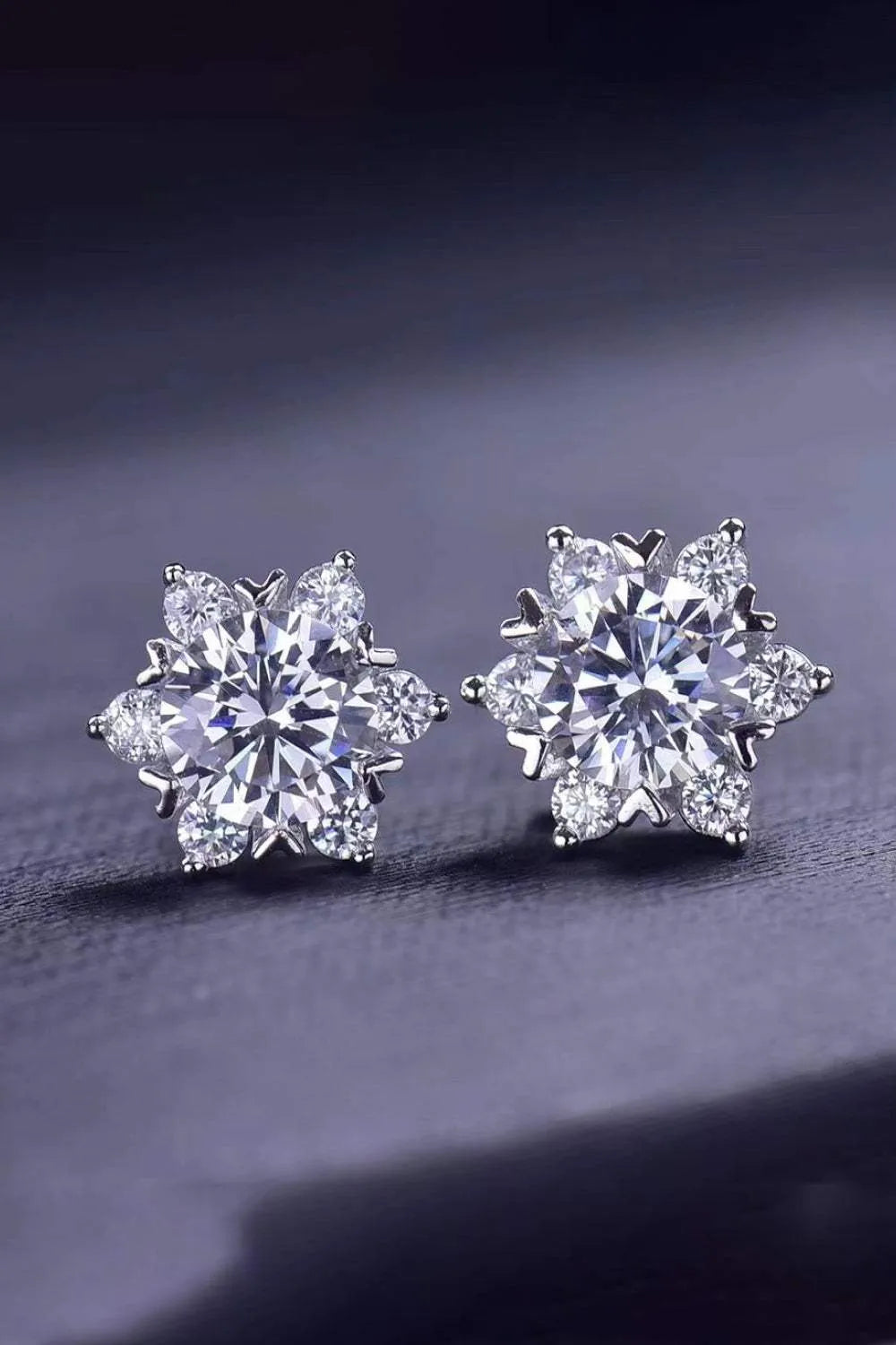 2 Carat Moissanite Floral Stud Earrings Silver One Size Moissanite - Tophatter Daily Deals
