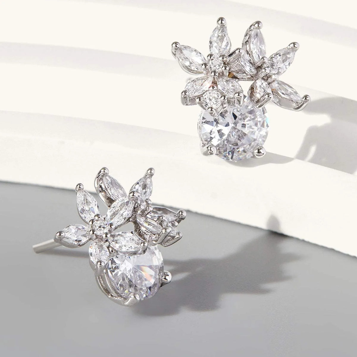 Zircon 925 Sterling Silver Flower Stud Earrings Silver One Size Earrings - Tophatter Daily Deals