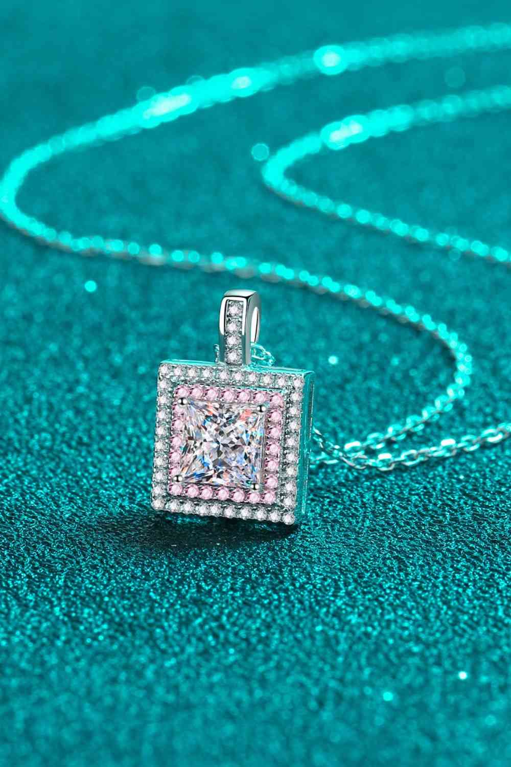 1 Carat Moissanite Square Pendant Chain Necklace Moissanite - Tophatter Daily Deals