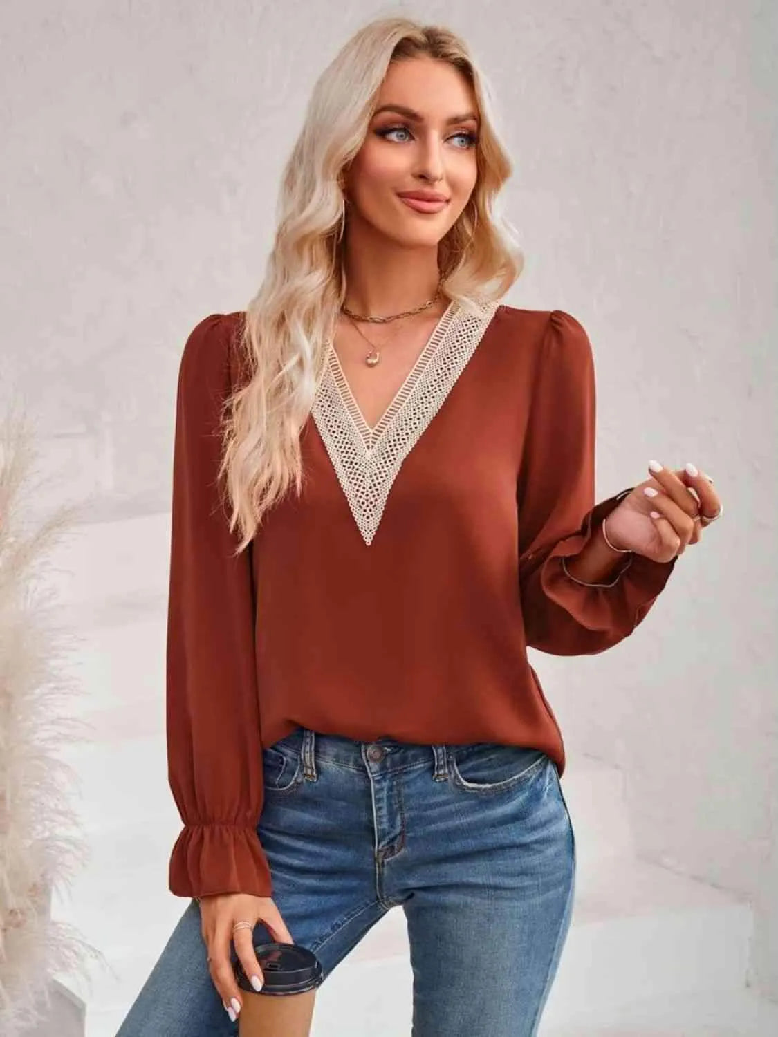 Contrast Trim Flounce Sleeve V-Neck Blouse Blouses - Tophatter Daily Deals