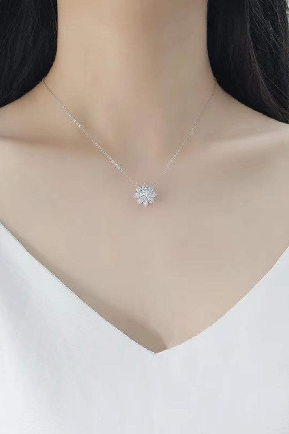 1 Carat Moissanite Floral Pendant Necklace Moissanite - Tophatter Daily Deals