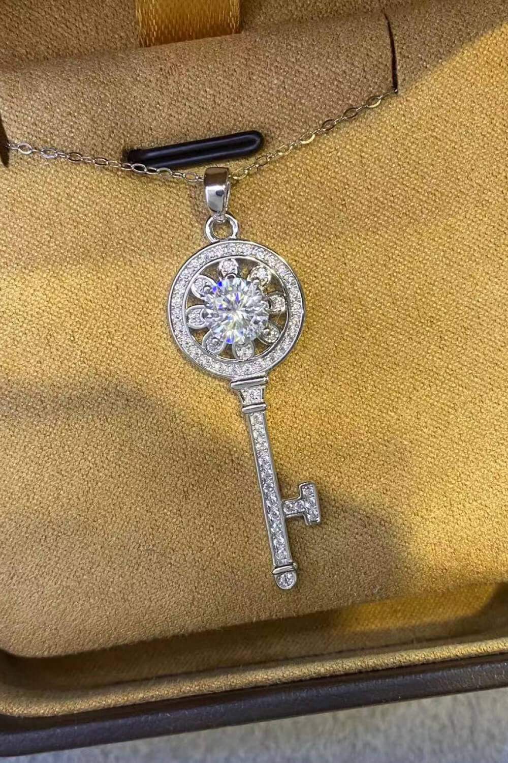 1 Carat Moissanite Platinum-Plated Key Pendant Necklace Moissanite - Tophatter Daily Deals