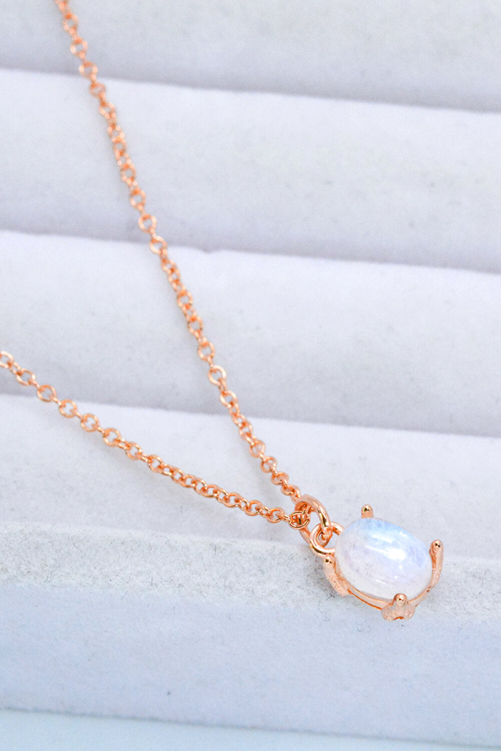 Natural 4-Prong Pendant Moonstone Necklace - Tophatter Deals