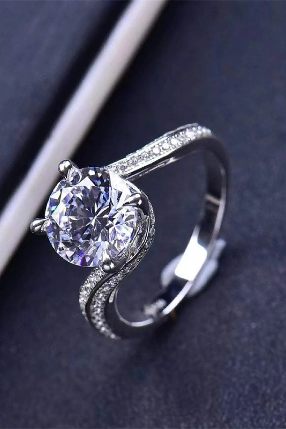 Keep Your Eyes On Me 3 Carat Moissanite Ring Silver Moissanite - Tophatter Daily Deals