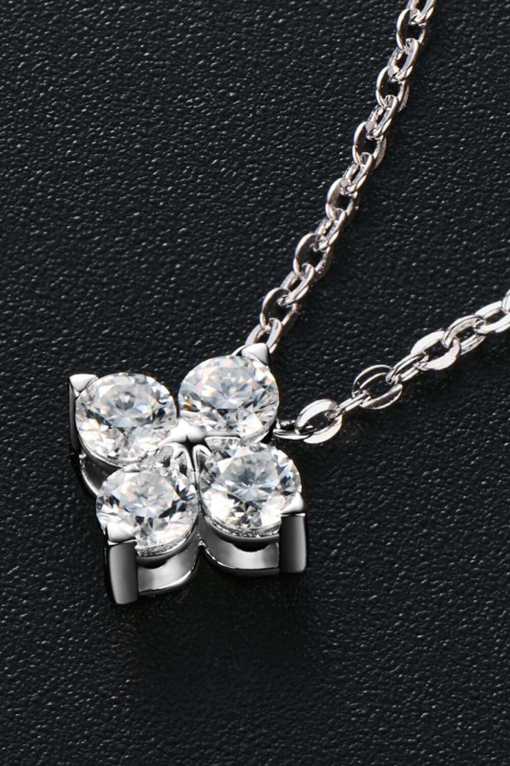 Moissanite Four Leaf Clover Pendant Necklace Moissanite - Tophatter Daily Deals