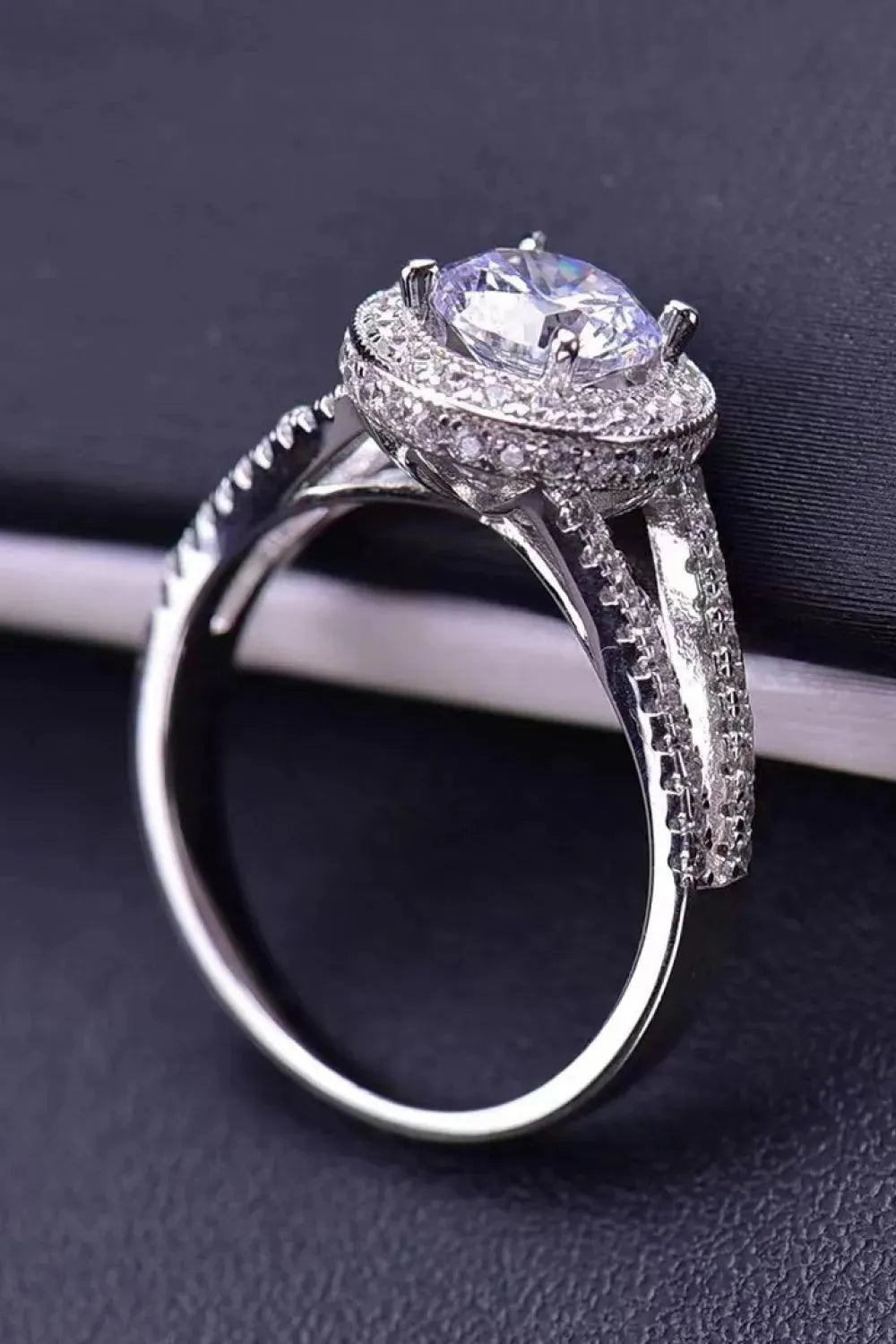 Shiny and Chic 1 Carat Moissanite Ring Moissanite - Tophatter Daily Deals