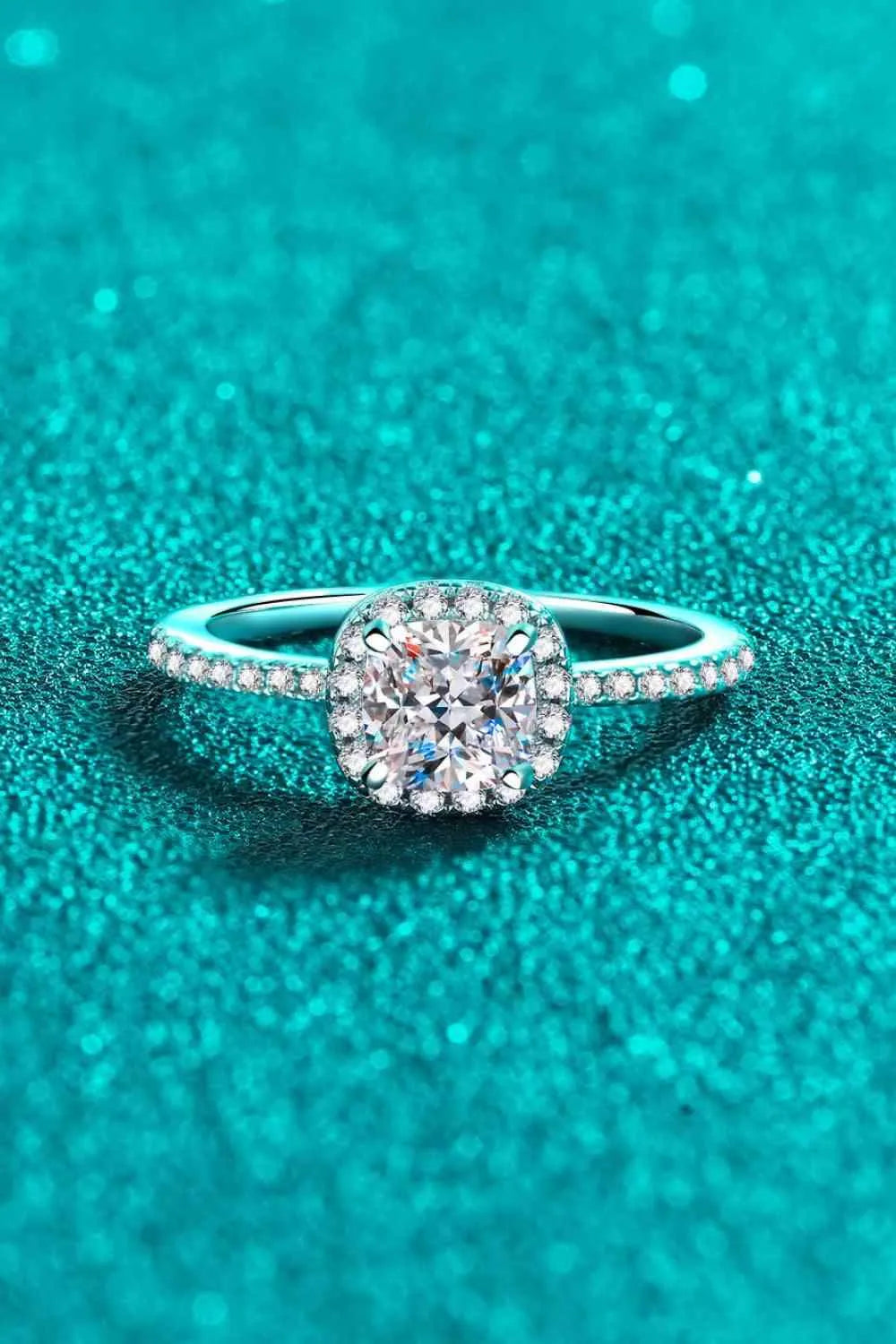 1 Carat Moissanite 925 Sterling Silver Halo Ring Moissanite - Tophatter Daily Deals