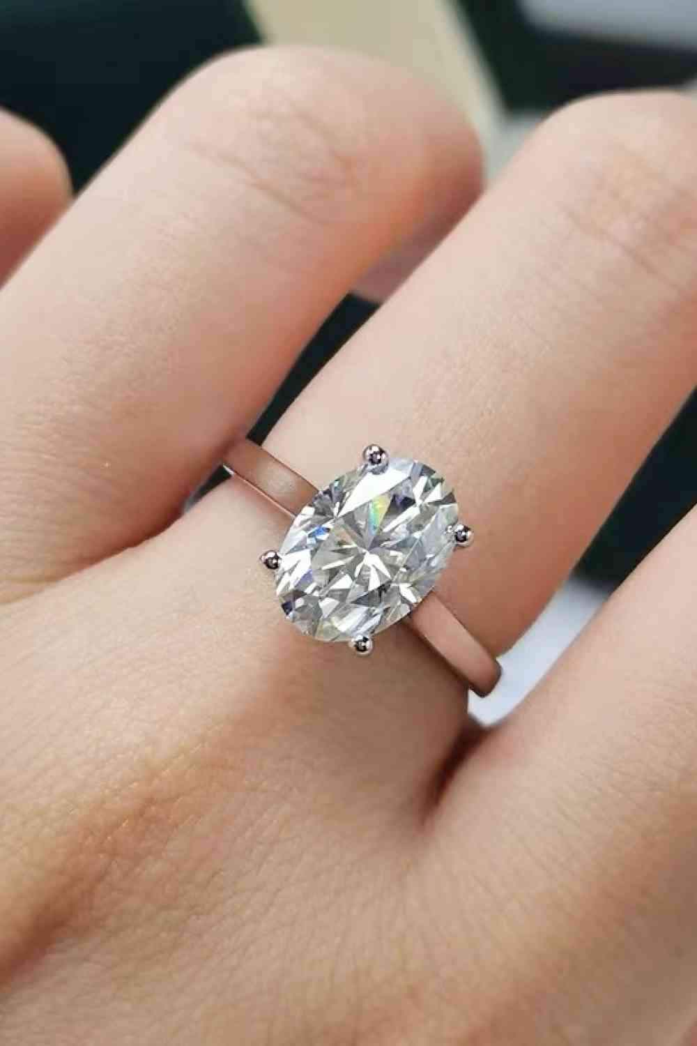 2.5 Carat Moissanite Solitaire Ring Moissanite - Tophatter Daily Deals