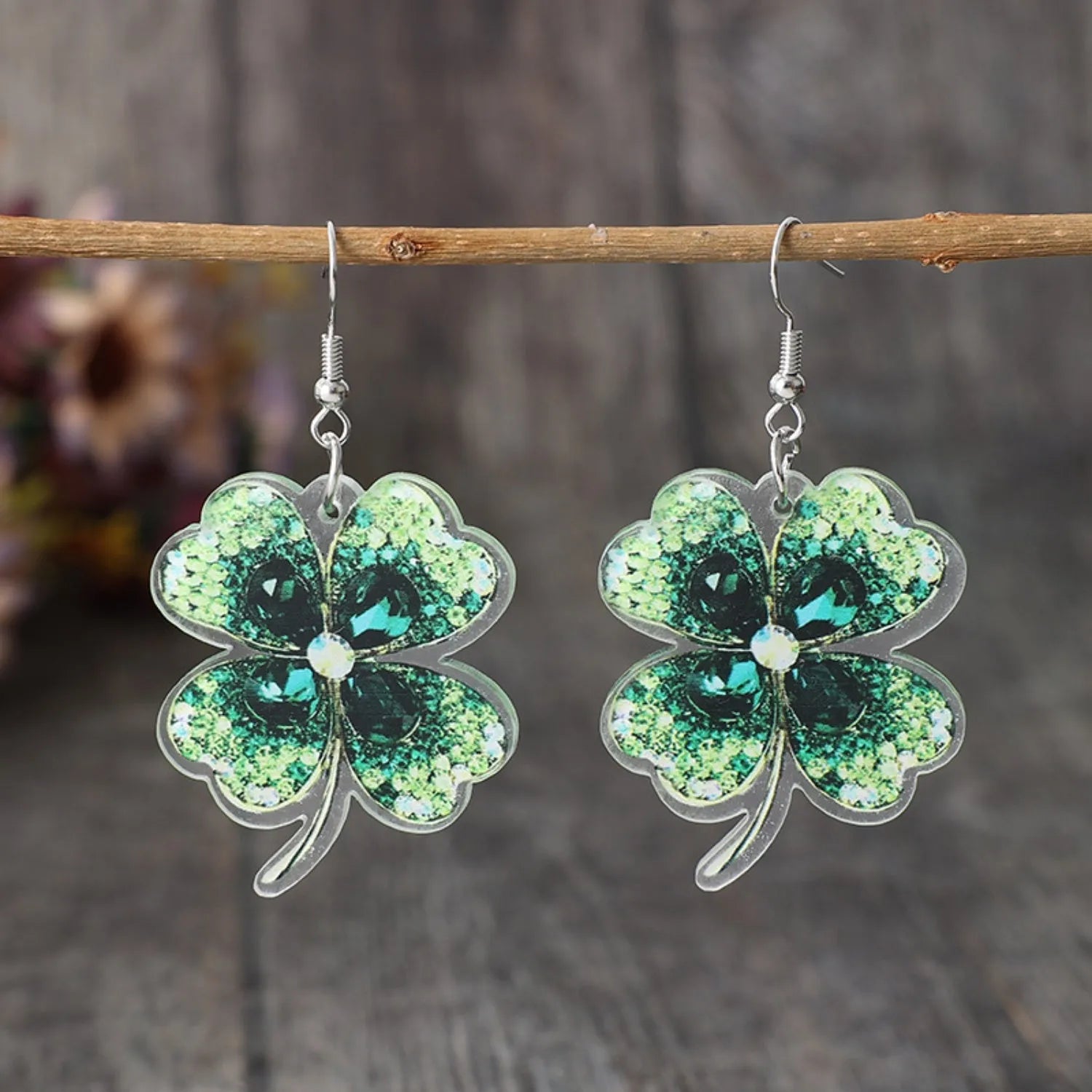 Lucky Clover Acrylic Dangle Earrings Green One Size Earrings - Tophatter Daily Deals