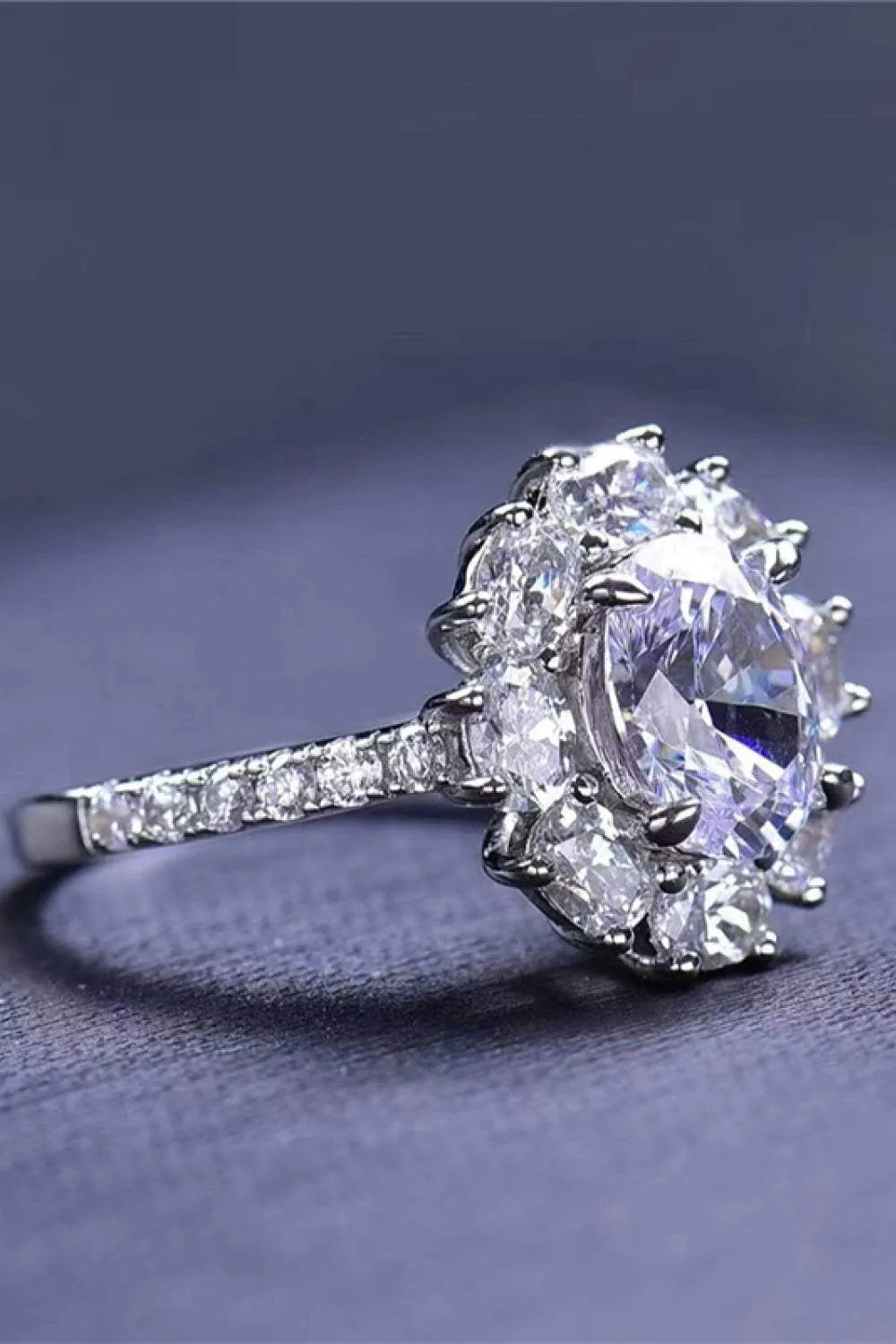 2 Carat Moissanite Floral 925 Sterling Silver Ring Moissanite - Tophatter Daily Deals
