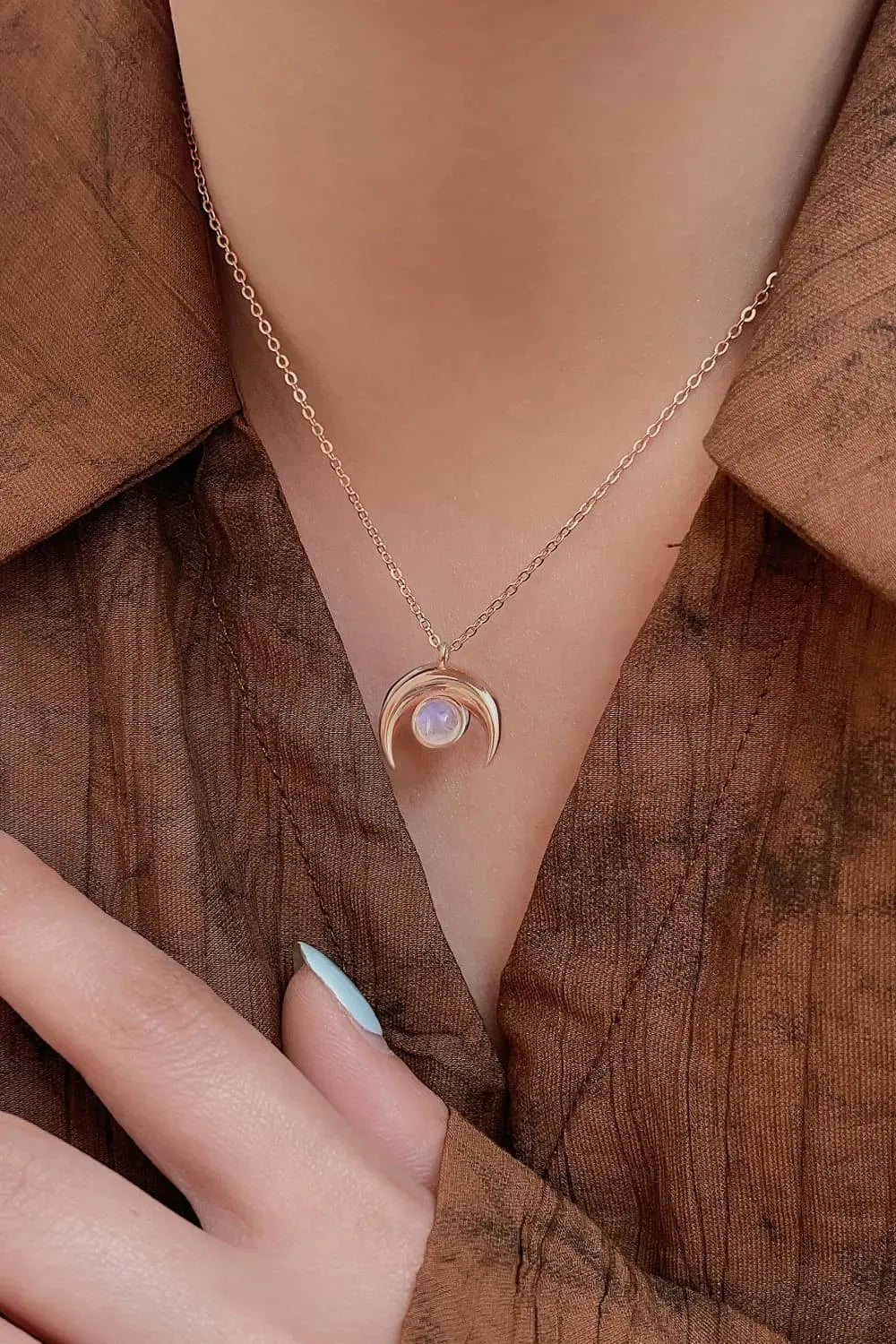 High Quality Natural Moonstone Moon Pendant 925 Sterling Silver Necklace Moonstone - Tophatter Daily Deals