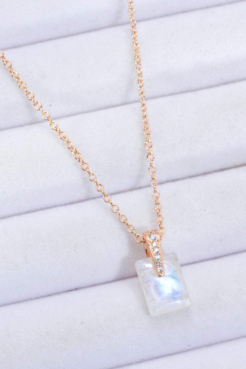 925 Sterling Silver Natural Moonstone Pendant Necklace Moonstone Rose Gold One Size Moonstone - Tophatter Daily Deals