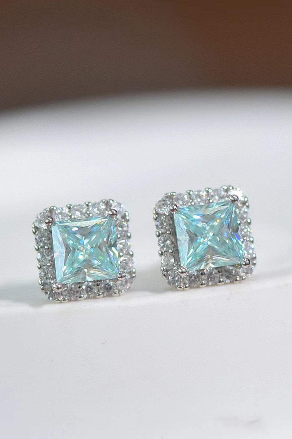 2 Carat Moissanite Square Earrings Mint One Size Moissanite - Tophatter Daily Deals