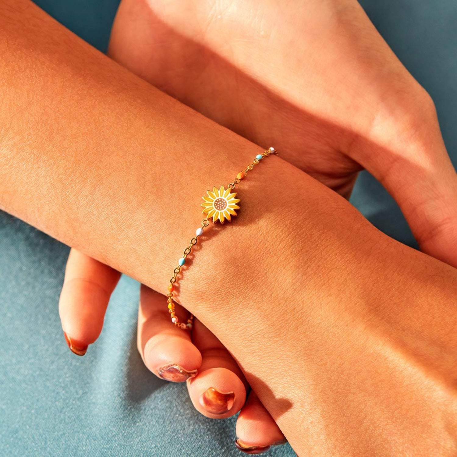 Sunflower Shape 18K Gold-Plated Bead Bracelet Bracelets - Tophatter Daily Deals