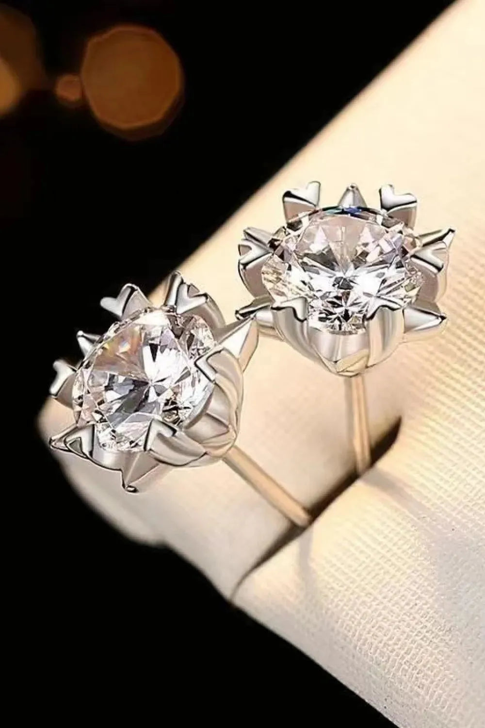 Stuck On You 4 Carat Moissanite Stud Earrings Moissanite - Tophatter Daily Deals