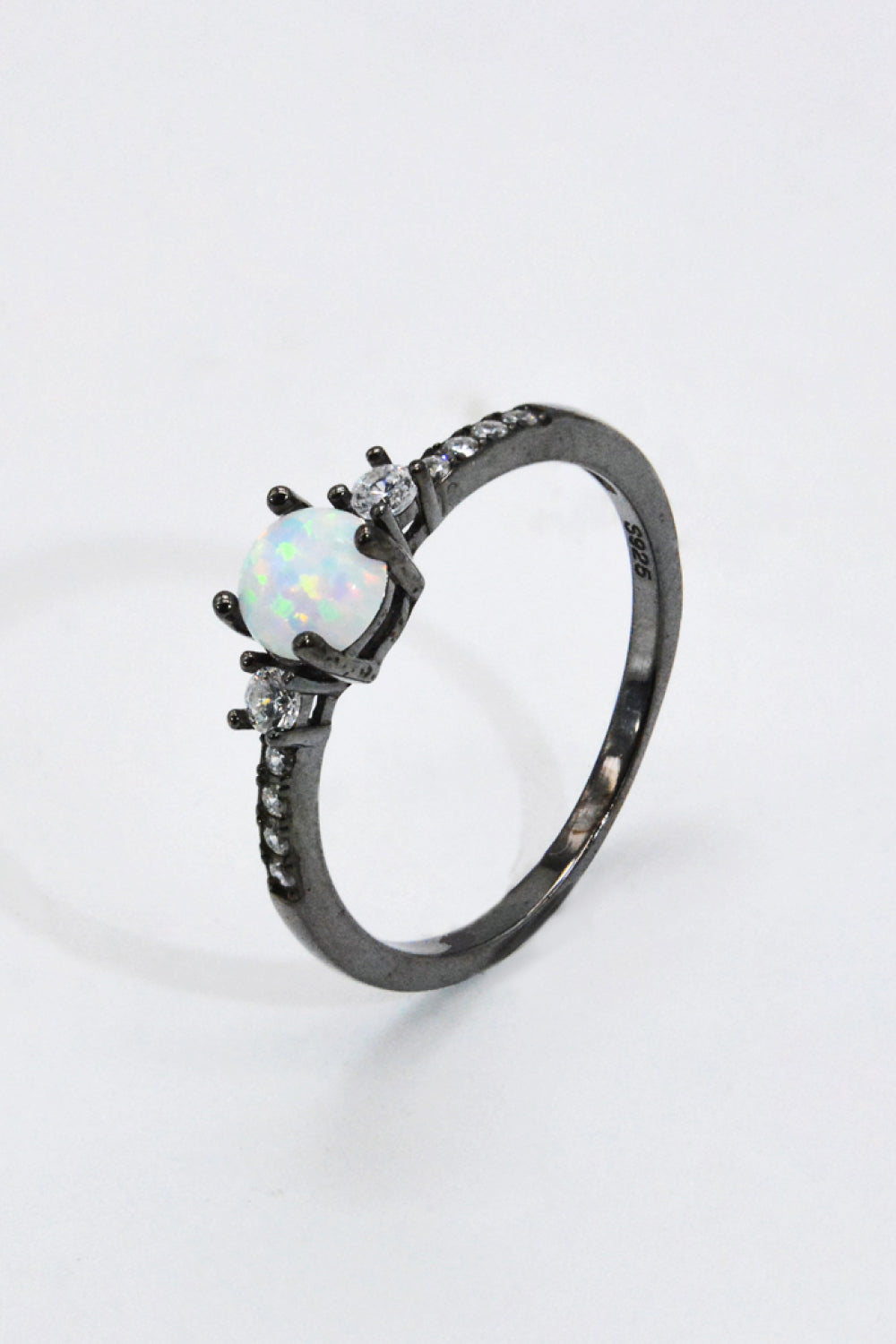 925 Sterling Silver Round Opal Ring - Tophatter Shopping Deals - Electronics, Jewelry, Auction, App, Bidding, Gadgets, Fashion
