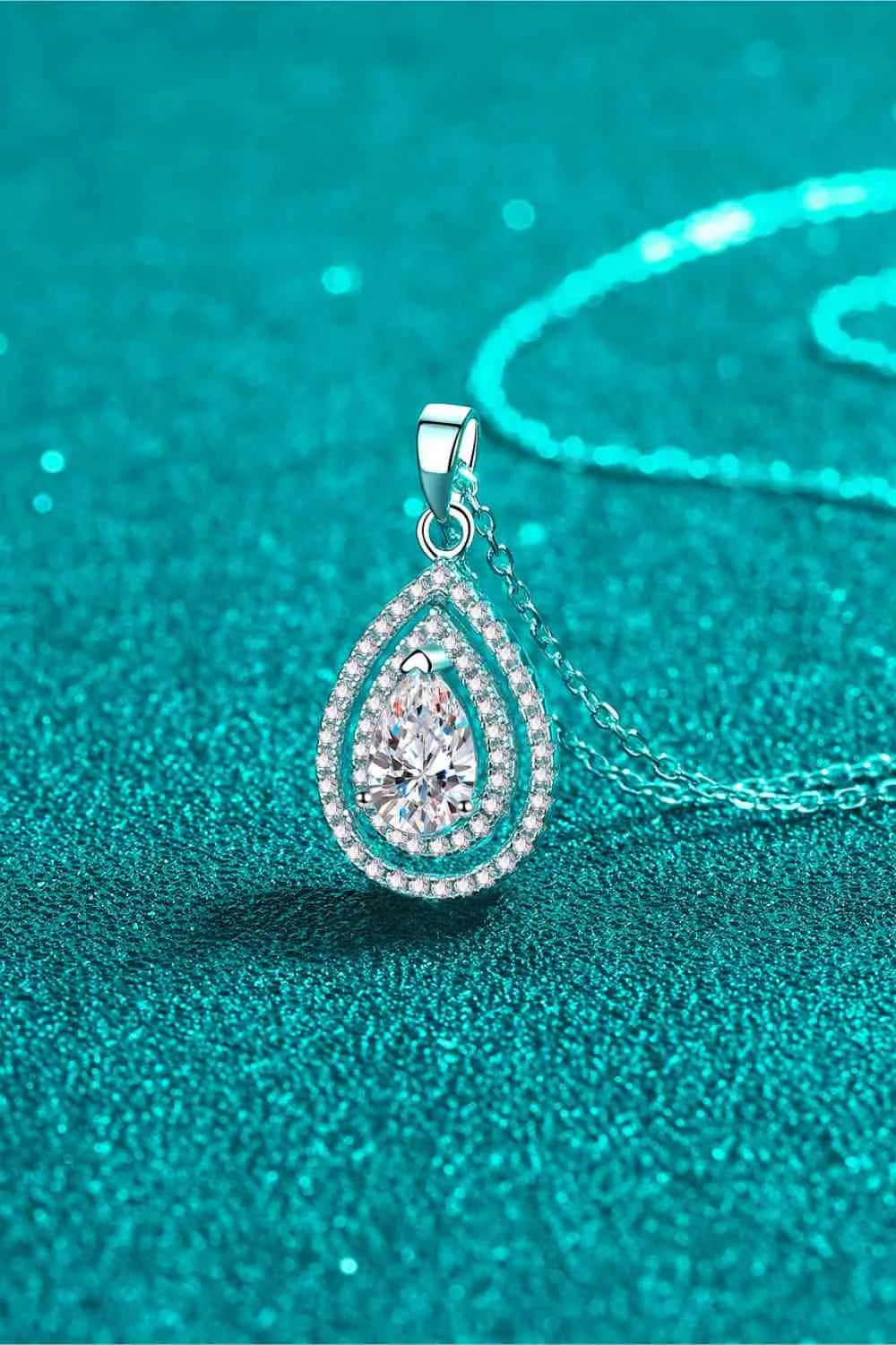 1 Carat Moissanite Teardrop Pendant Necklace Moissanite - Tophatter Daily Deals