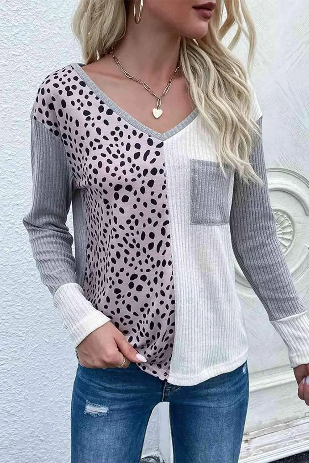 Color Block V-Neck Ribbed Top with Pocket Blouses - Tophatter Daily Deals