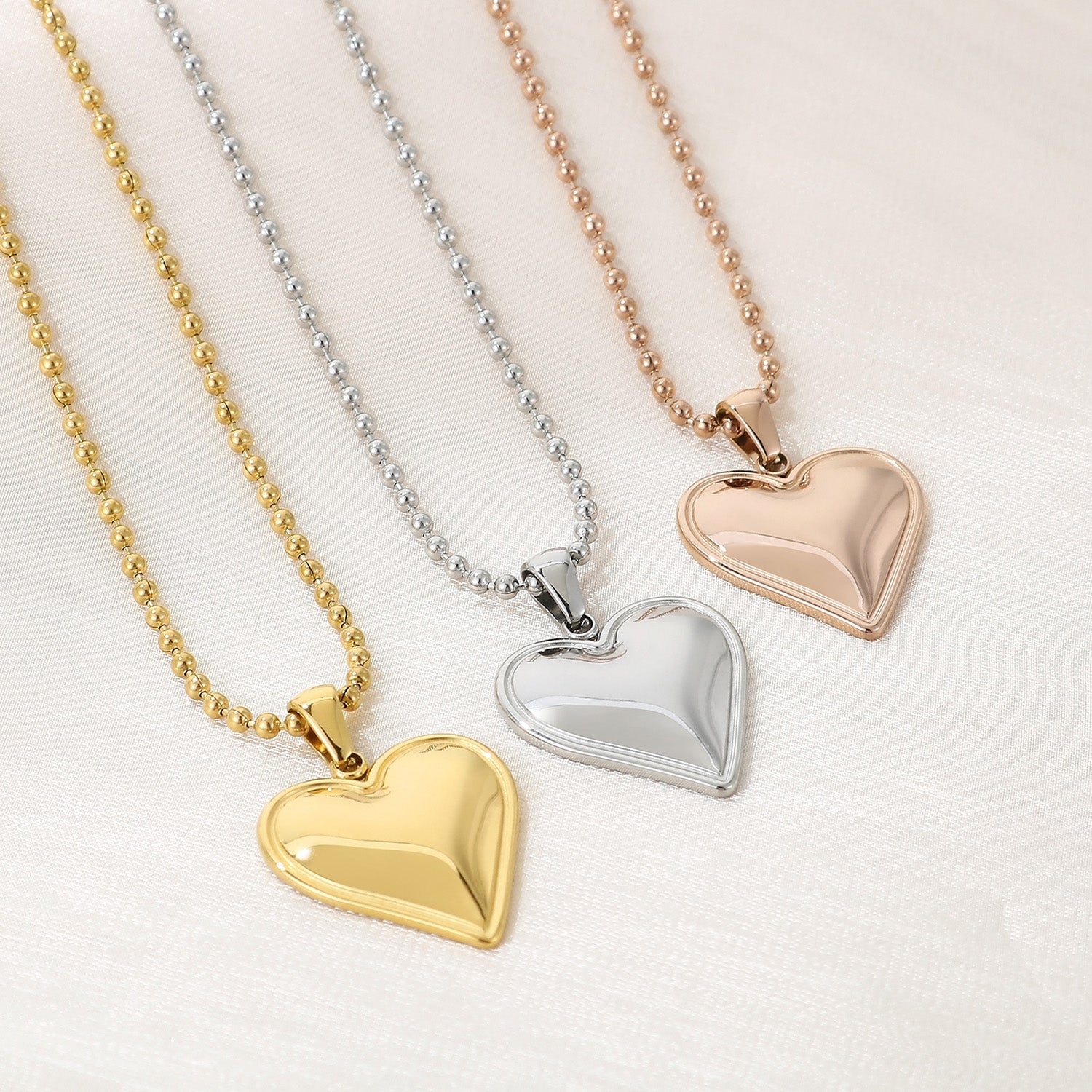 Stainless Steel Heart Pendant Necklace Necklaces - Tophatter Daily Deals