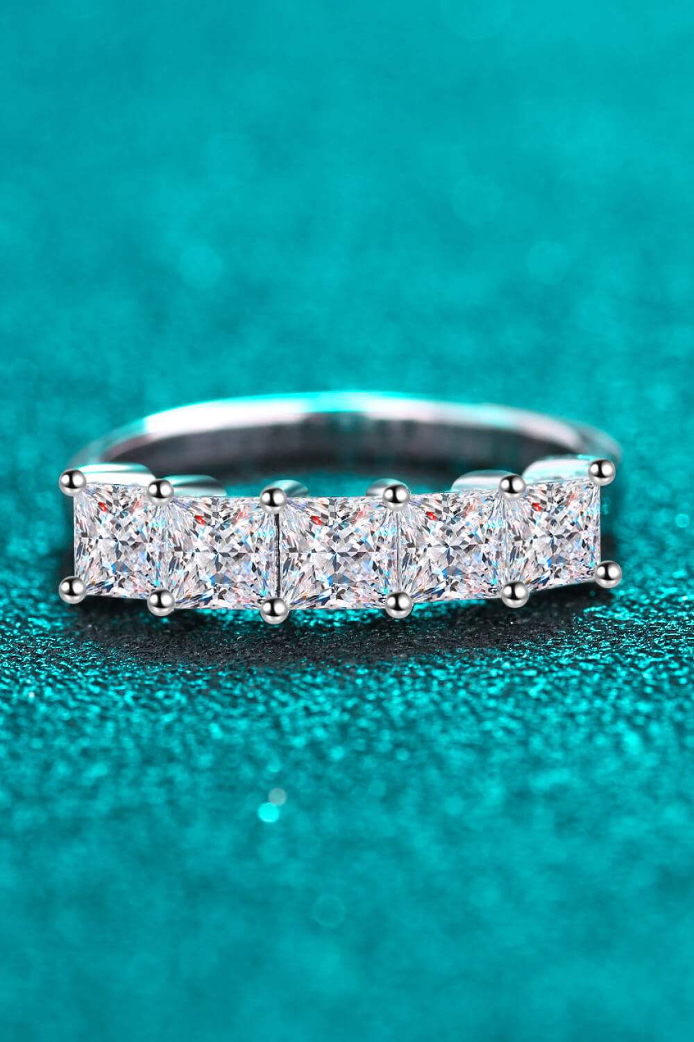 Romantic Surprise 2 Carat Moissanite Rhodium-Plated Ring Moissanite - Tophatter Daily Deals