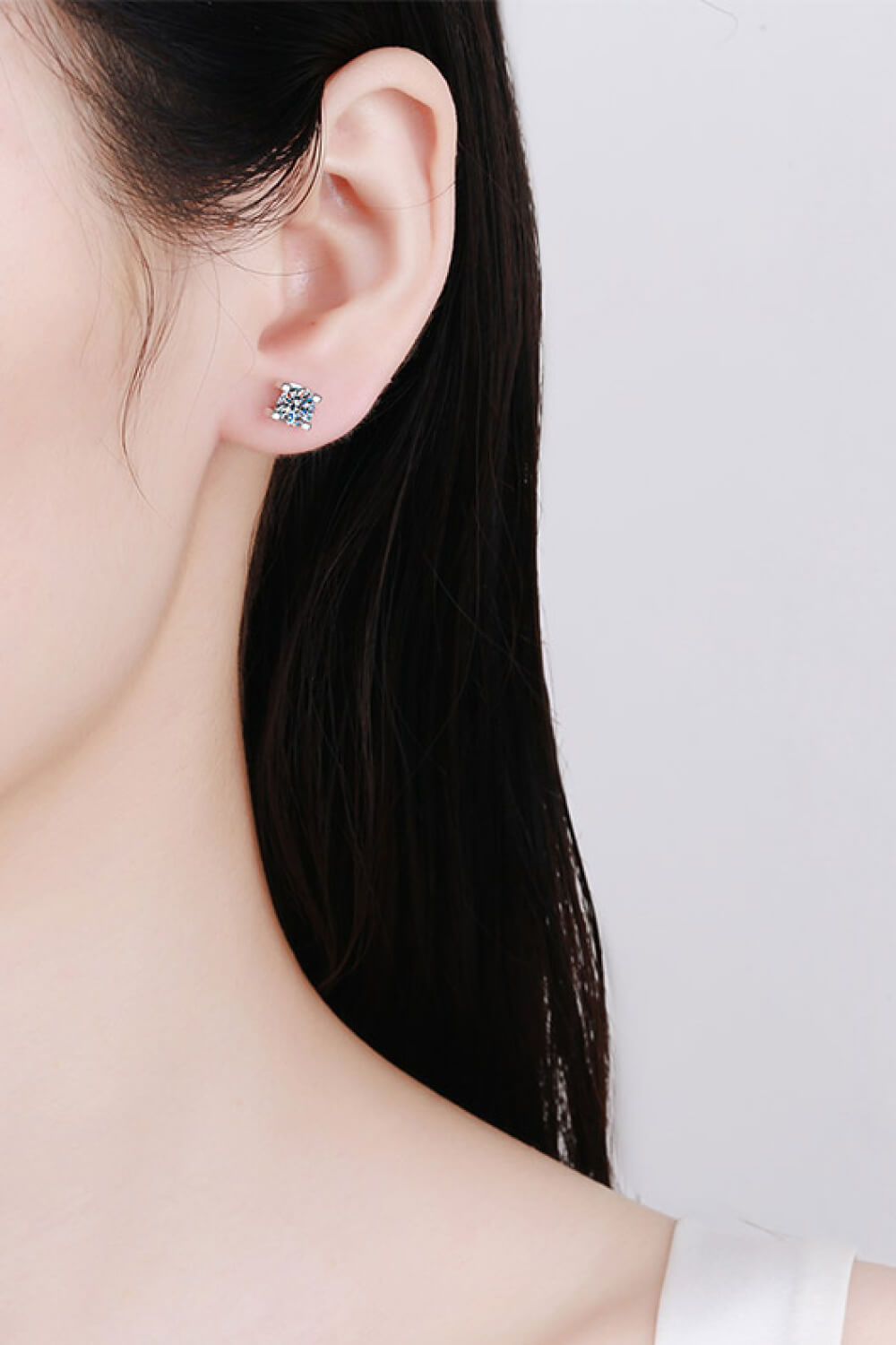 Limitless Love 1 Carat Moissanite Stud Earrings - Tophatter Shopping Deals
