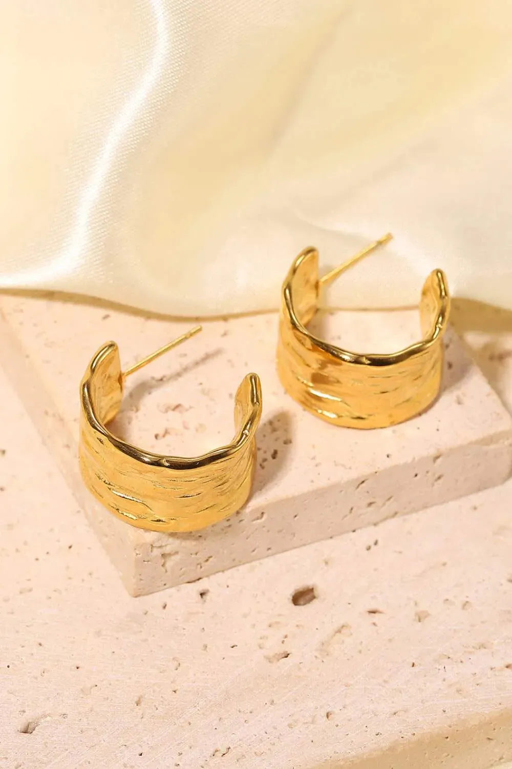 18K Gold-Plated Hammered C-Hoop Earrings Earrings - Tophatter Daily Deals