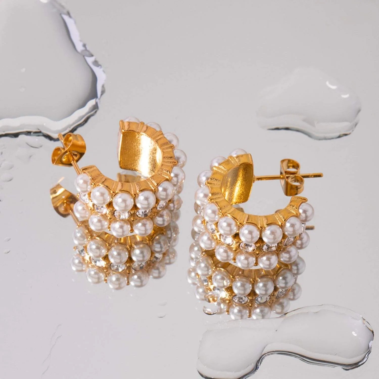 18K Gold-Plated Pearl C-Hoop Earrings Earrings - Tophatter Daily Deals