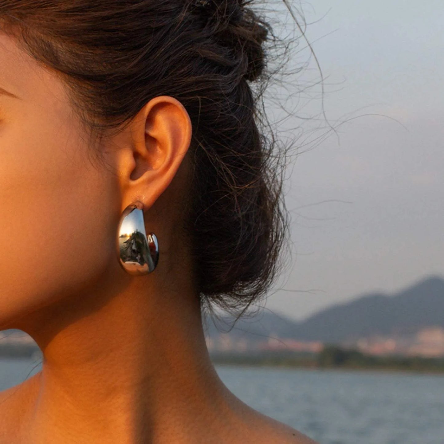 18K Gold-Plated Moon Crescent Earrings Earrings - Tophatter Daily Deals