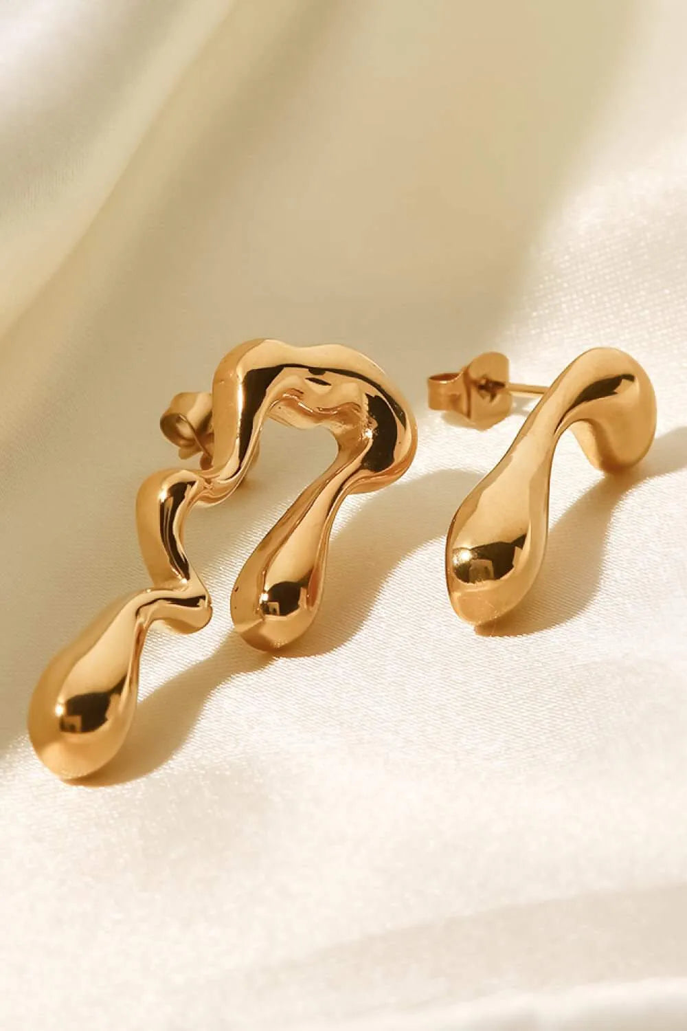 18K Gold Plated Geometric Mismatched Earrings Earrings - Tophatter Daily Deals