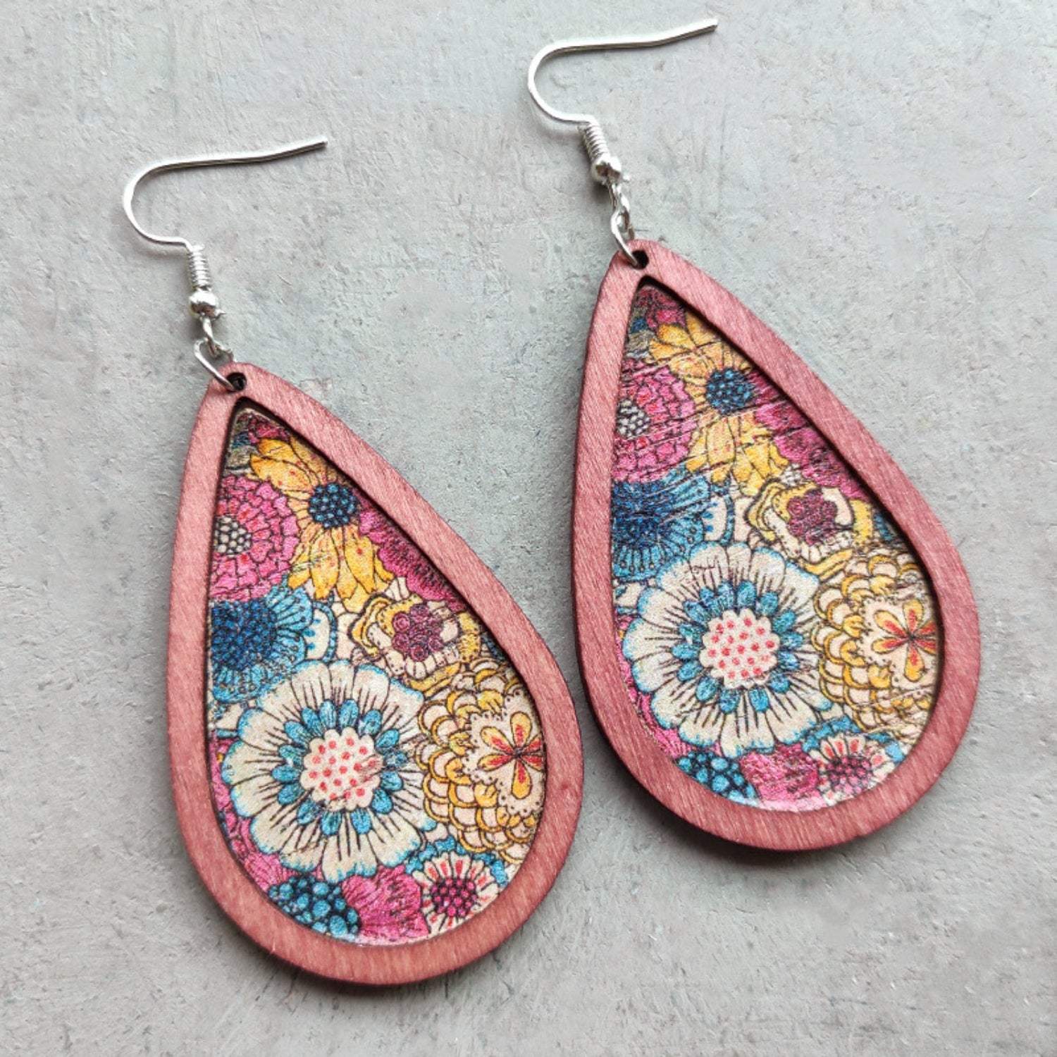 Floral Wood Teardrop Earrings Earrings - Tophatter Daily Deals